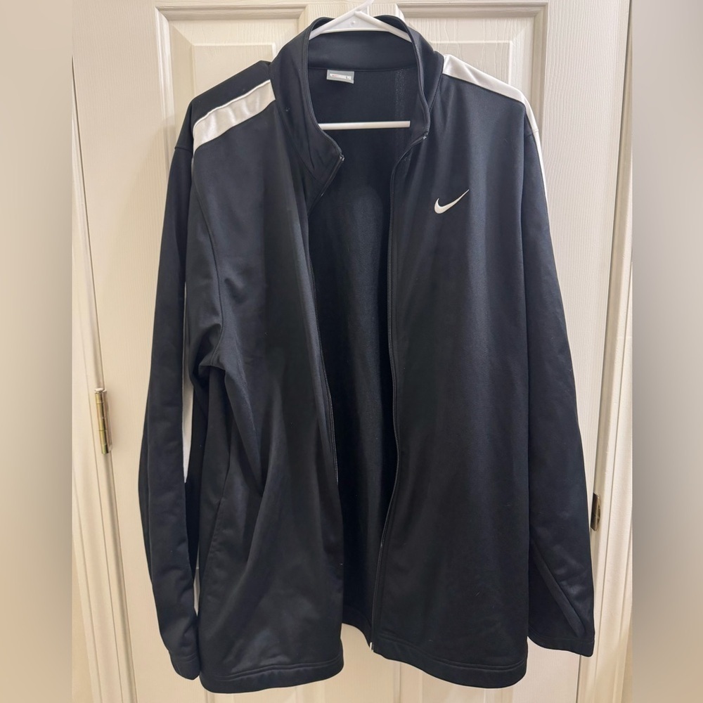 Nike Men's Black Windbreaker with White Accents